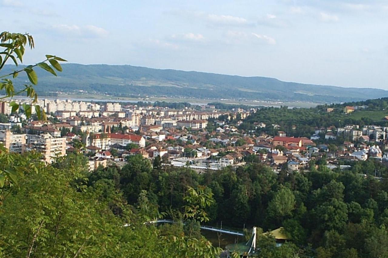 Hotel Parang Băile Olăneşti エクステリア 写真